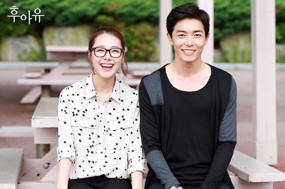 Gorgeous Kim Jae Wook and So Yi Hyun Playfully Pose for Couple Pics for